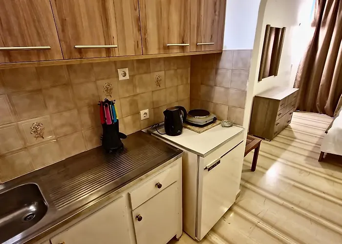 Apartament Alexandra 10 *